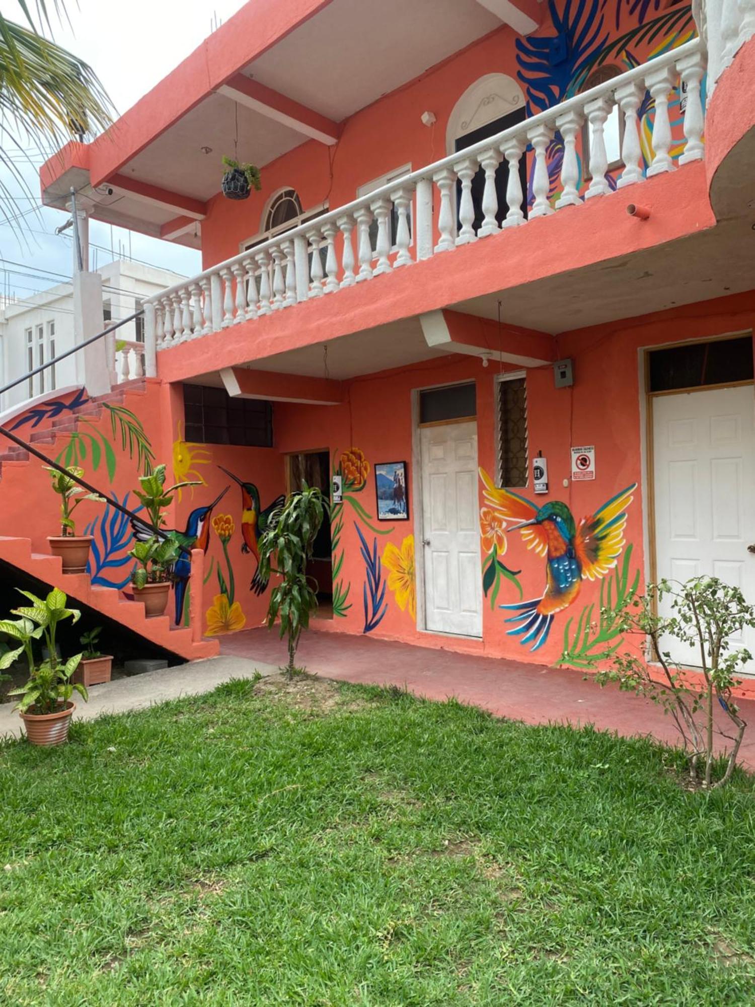 Hotel Posada Gutierrez Panajachel Eksteriør bilde